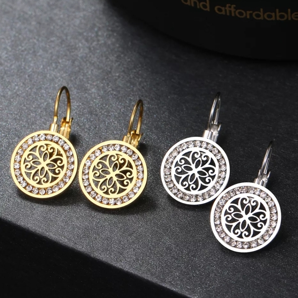 Elegant Gold and Silver Filigree Earrings